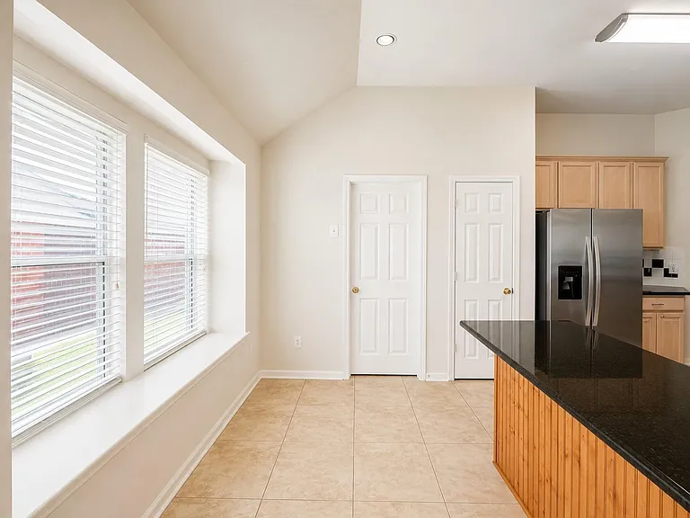 20410 Nelva Park Ct — Photo 16