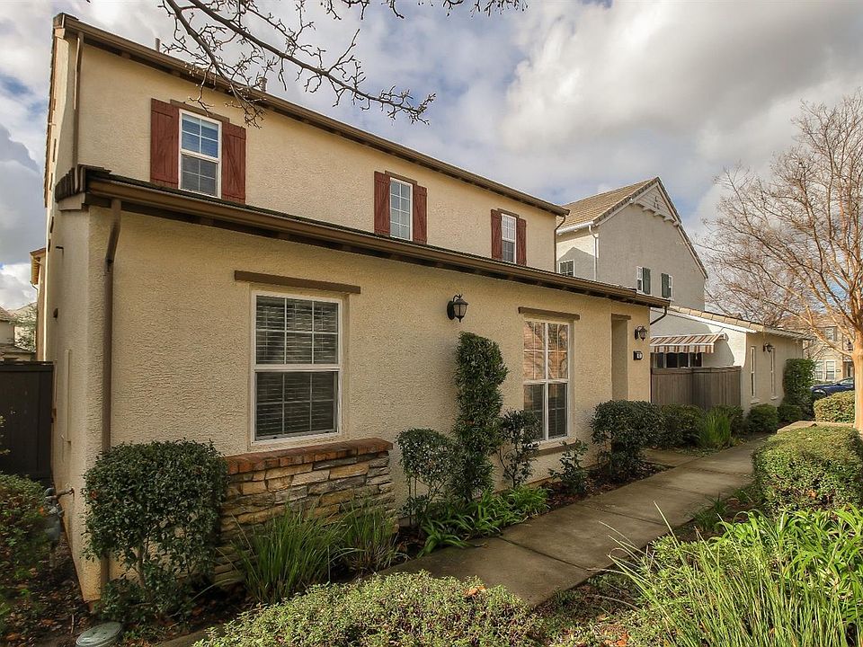 1st image of 92 Talmont Cir #92