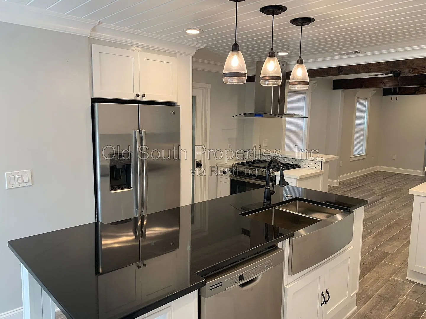 3 bed, 2.0 bath, 1406 sqft, $1,550 — Photo 3