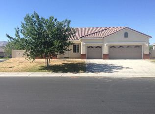 19849 Wallflower Ln, Apple Valley, CA 92308