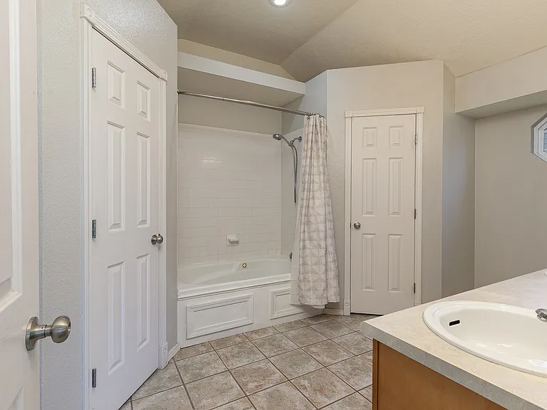 2nd full bathroom