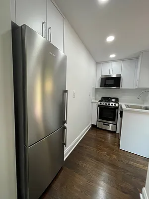 Rented by Douglas Elliman | media 4