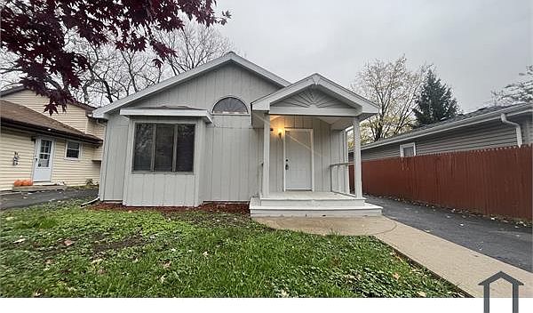 1st image of 26235 N Walnut Ave