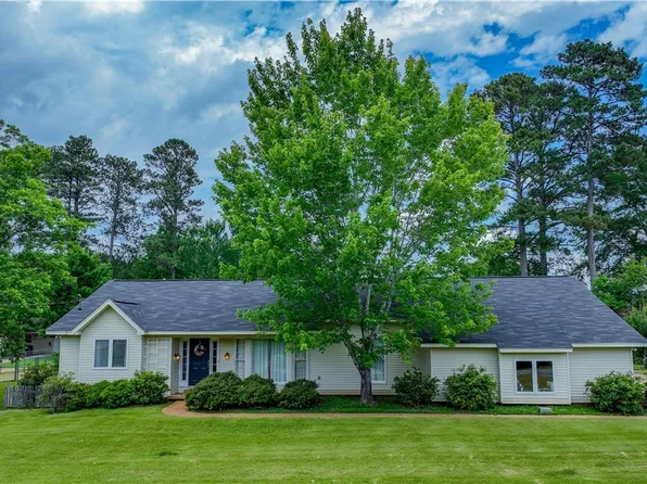 256 17th St NW, Fayette, AL 35555