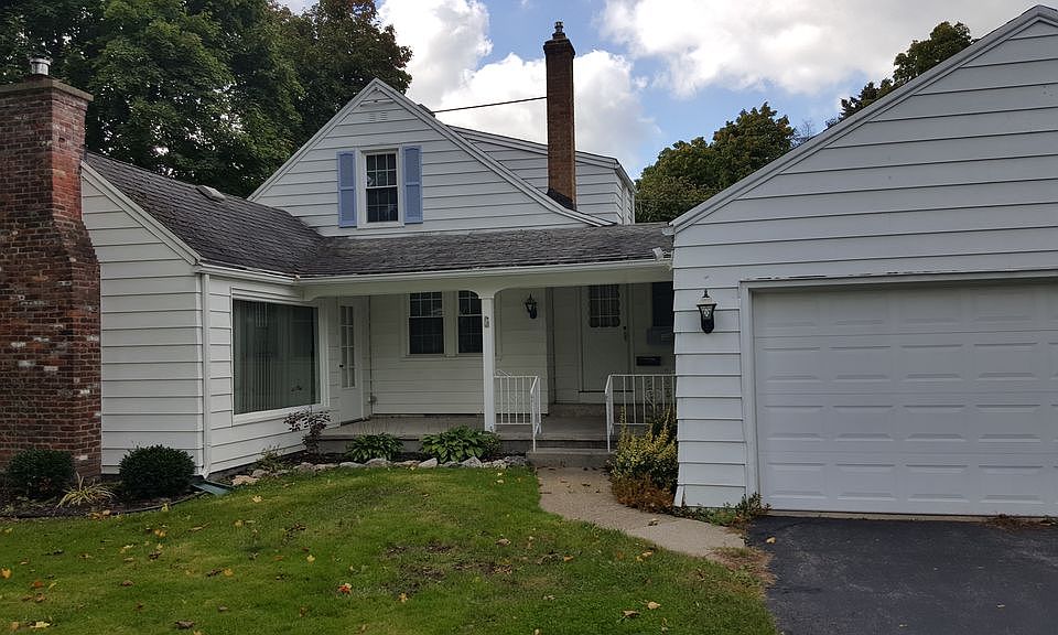 1st image of 8620 Howard Dr