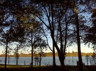 1429 Pecan Grove Rd, Woodville, MS 39669