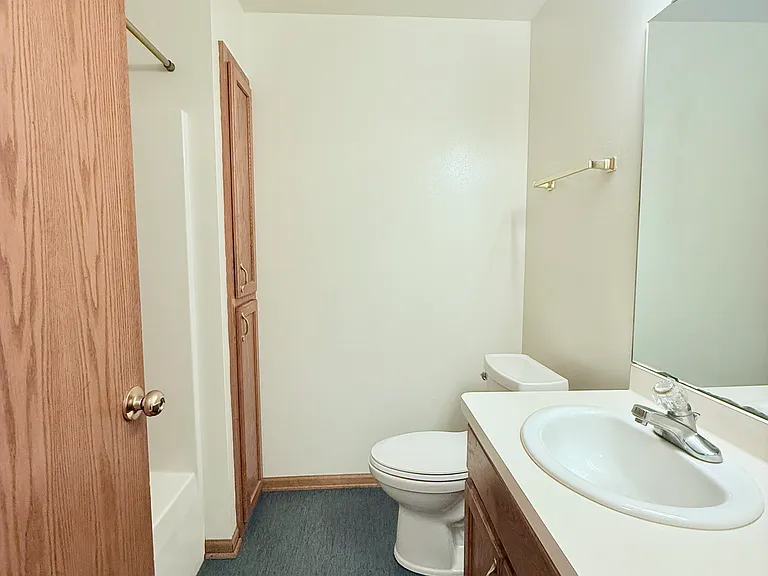 W249S7860 Center Dr — Photo 10