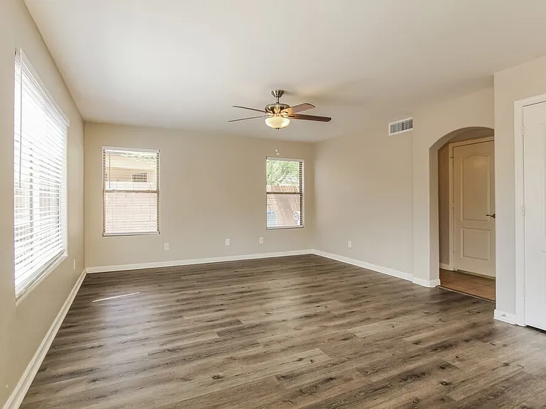 12307 W Orange Dr — Photo 4