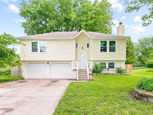 17509 Montgall Dr, Belton, MO 64012