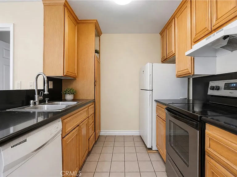 23276 Orange Ave #4 — Photo 8