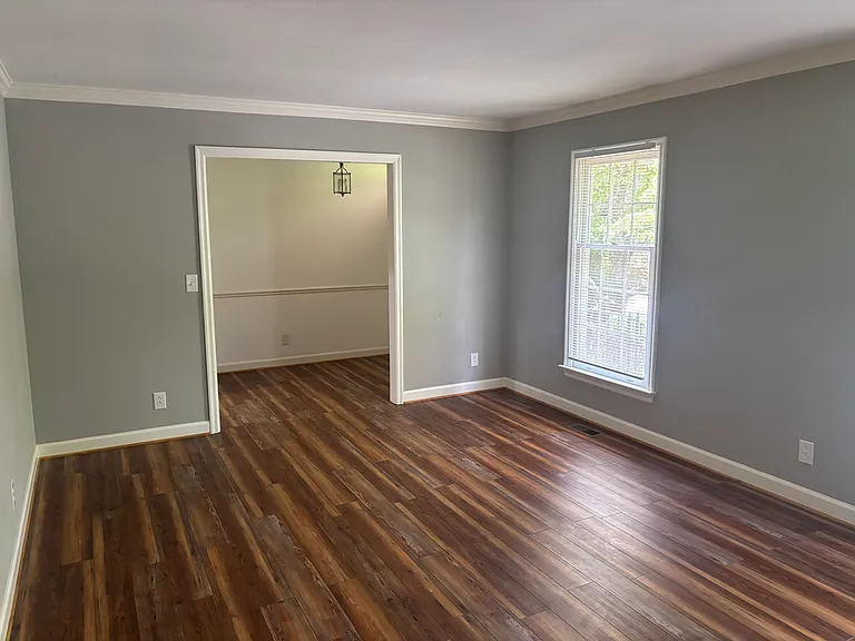 716 Shannon Rd — Photo 7