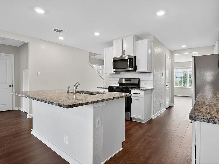 611 Overlook Rdg — Photo 10