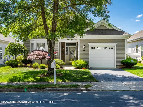 49 Silverside Road, Lakewood, NJ 08701