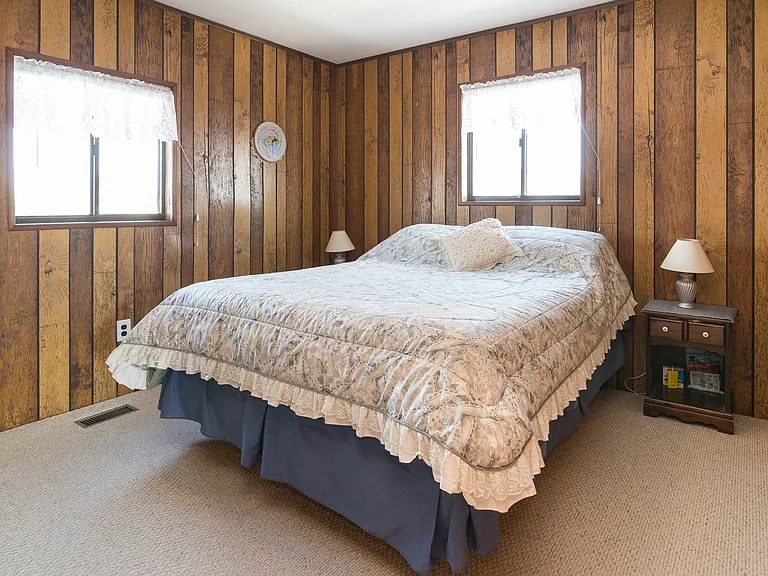 9 Shore Rd — Photo 9