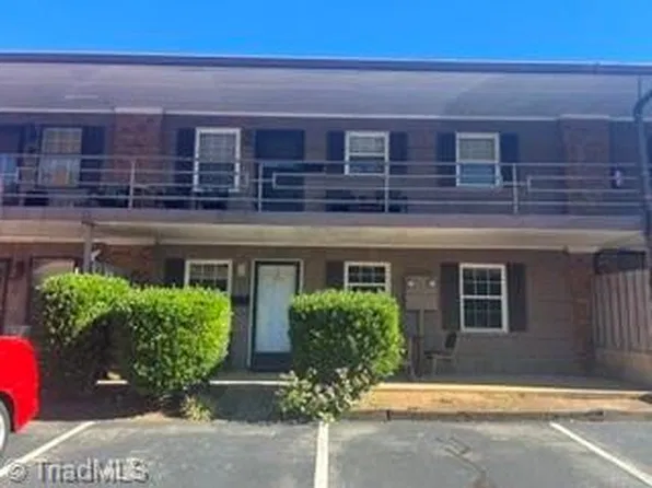 340 S Cherry St #A, Kernersville, NC 27284
