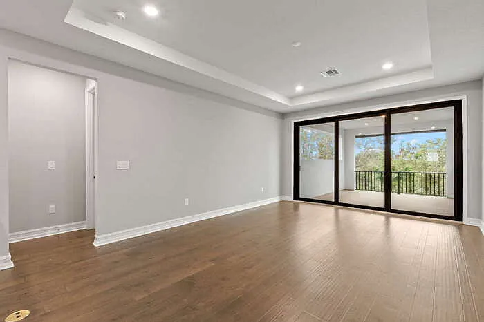 4 bed, 4.0 bath, 2875 sqft, $4,225 — Photo 3