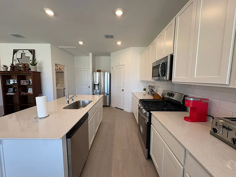 10016 Warlander Dr — Photo 5