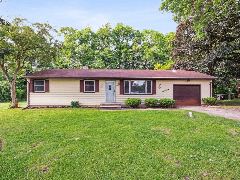 1st image of 27847 Crestview Dr