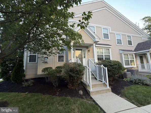 223 Flagstone Rd #8, Chester Springs, PA 19425