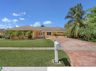 11601 NW 16th Ct, Pembroke Pines, FL 33026
