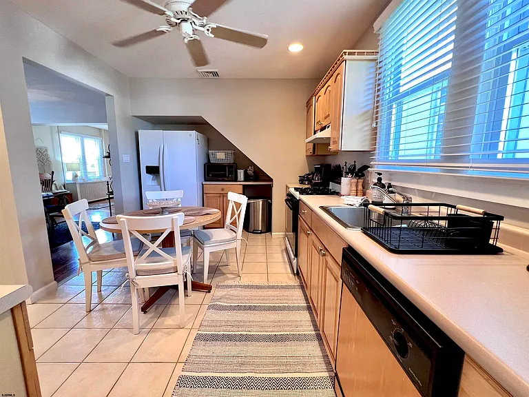 7407 Ventnor Ave — Photo 19