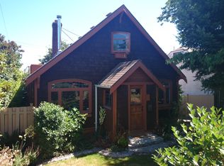 7130 34th Ave SW, Seattle, WA 98126