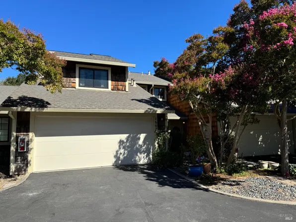 1607 Monroe Court, Petaluma, CA 94954