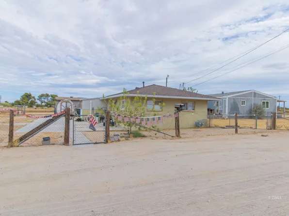 812 & 814 E Coral Ave, Ridgecrest, CA 93555
