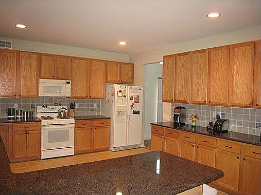 fully upgraded kitchen