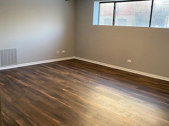 4th image of 839 N Sacramento Blvd APT 2G