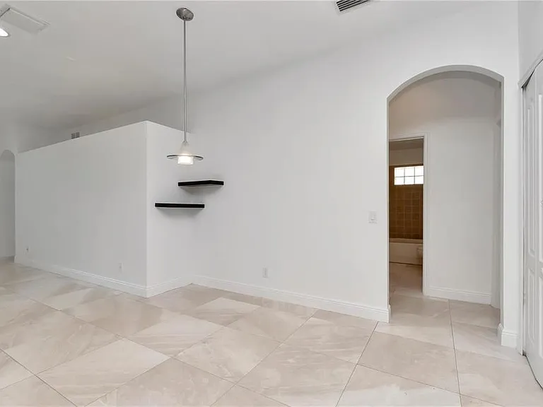 29822 Boyette Oaks Pl — Photo 13
