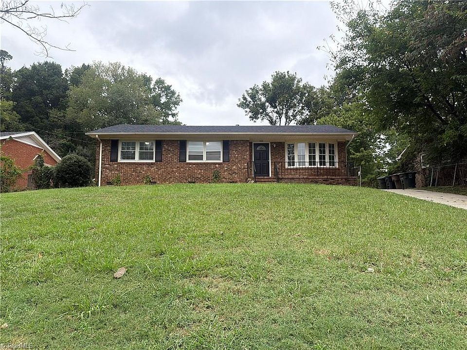 1st image of 1502 W Meadowview Rd