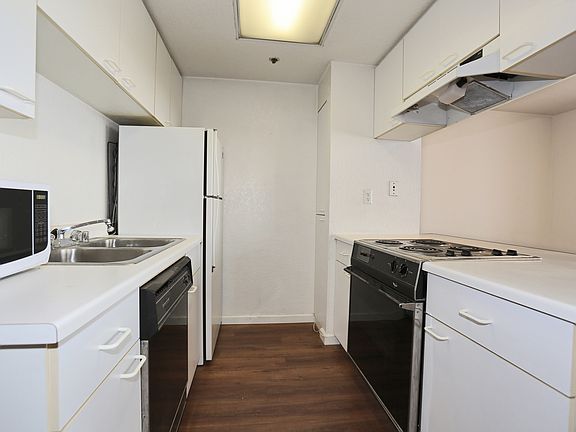 4th image of 201 Harrison St APT 524