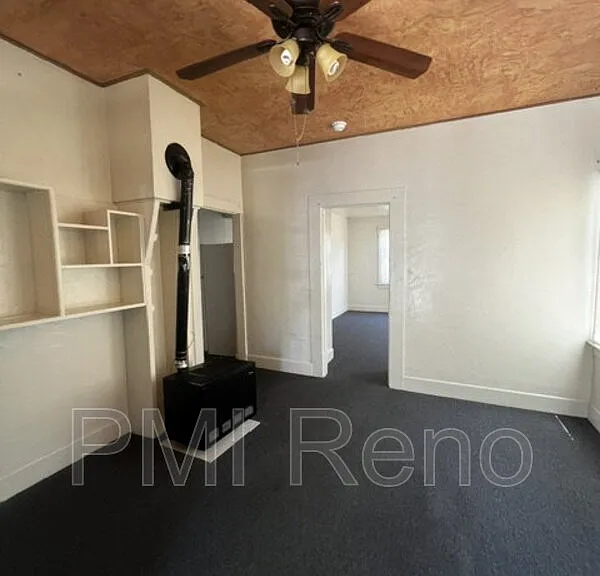 724 W 6th St #B — Photo 7