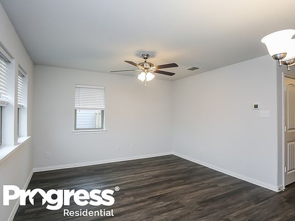 4th image of 10508 Many Oaks Dr