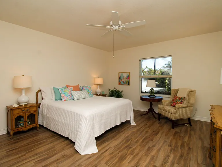 600 Diamond Cir #607 — Photo 37