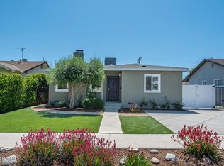 19520 Gault St, Reseda, CA 91335