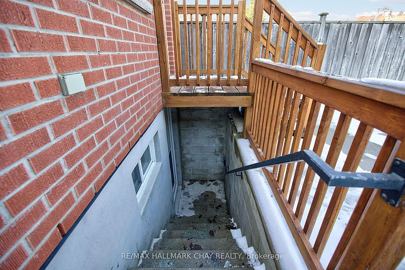 Toronto House for rent - 2 Bedrooms — photo 18