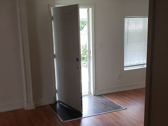 2nd image of 2022 E Maryland St