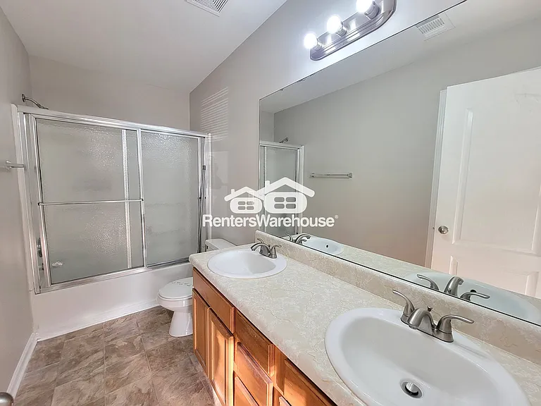 7712 Autry Cir #402 — Photo 14