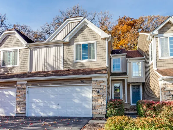 108 Locksley Dr #108, Streamwood, IL 60107