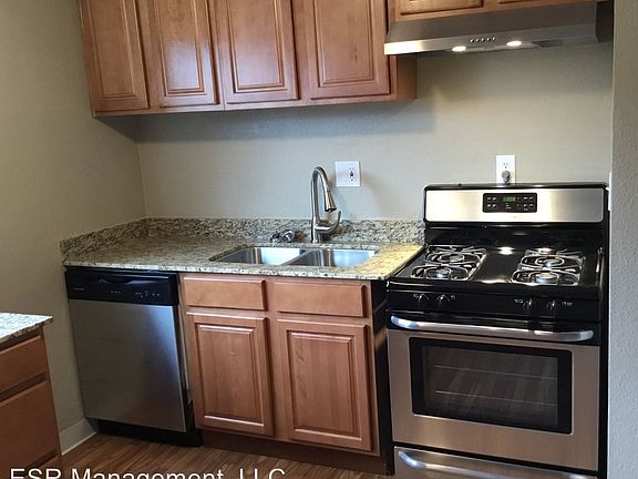 3rd image of 2246 Clarkson St APT C