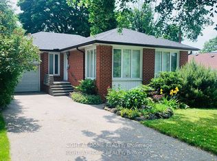 23 Fenelon Dr, Toronto, ON M3A 3K2