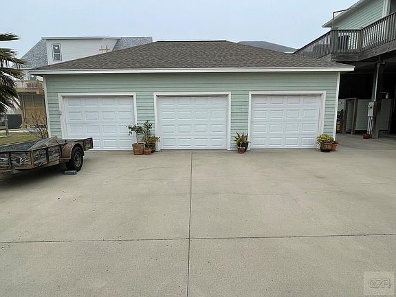 5th image of 934 Sue Dr