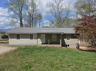 544 Pressley Rd, Franklin, NC 28734