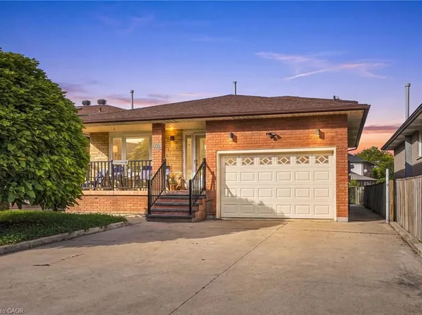 42 Lasila Ct, Hamilton, ON L9C 7B6