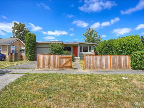 2nd image of 4626 McKinley Avenue