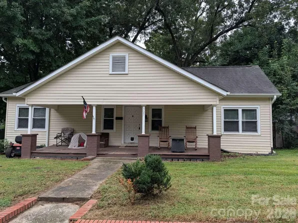 327 Aycock St NE, Concord, NC 28025