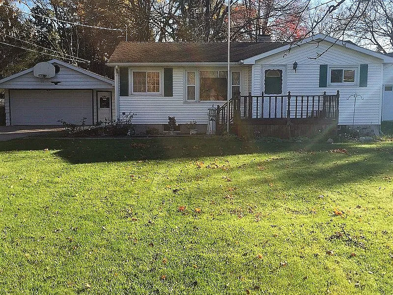 4641 Monitor Rd photo 1