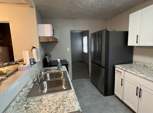 1046 Andrew St, Akron, OH 44307